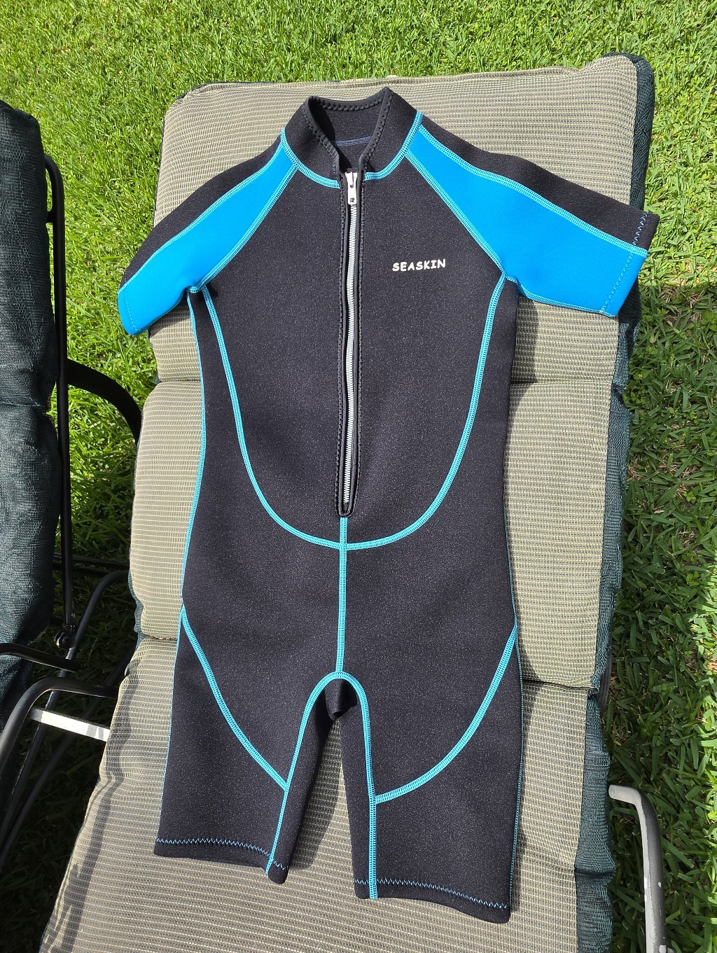 New Seaskin Size 12 Shortie Wetsuit